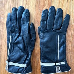 Chic Black Leather Gloves with Tan Accents